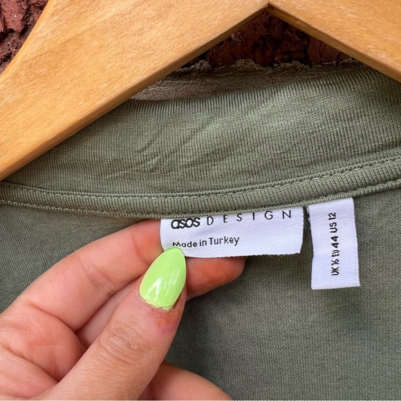 ASOS design Olive Collared Button Short Sleeve Pajama Top - Picture 4 of 5